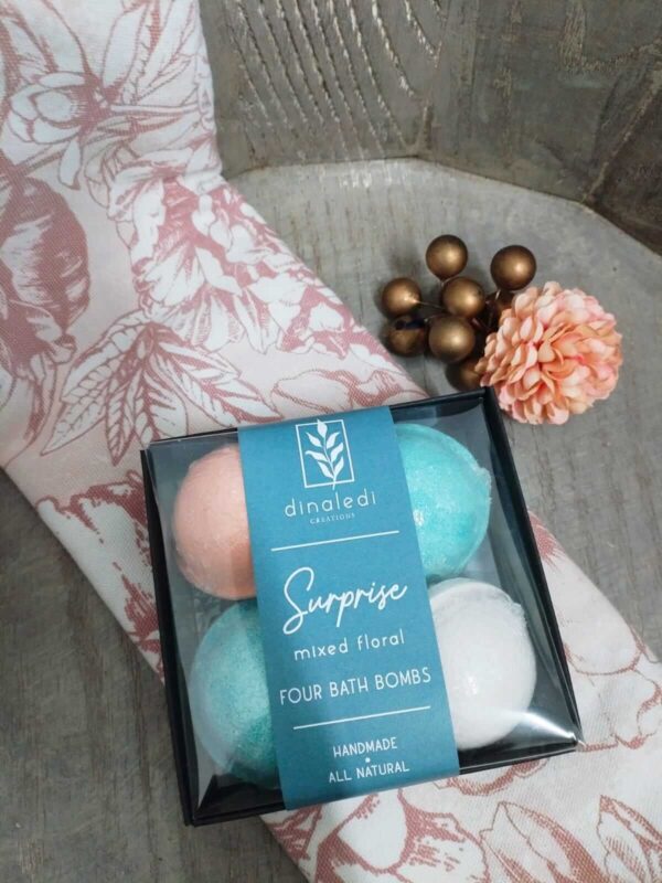 Dinaledi Creations - Surprise Mixed Floral Bath Bombs